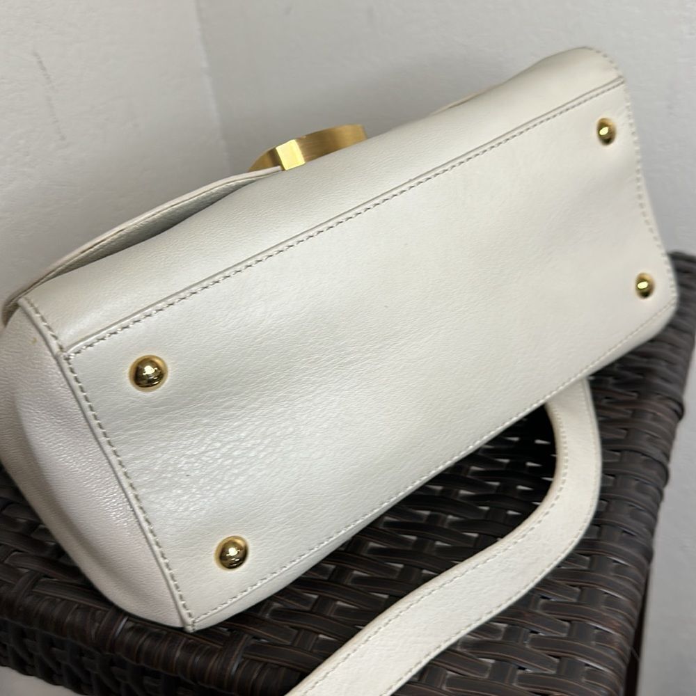Fendi White Leather Shoulder Bag Gold FF Buckle Crossbody 🍀 - Picture 17 of 17